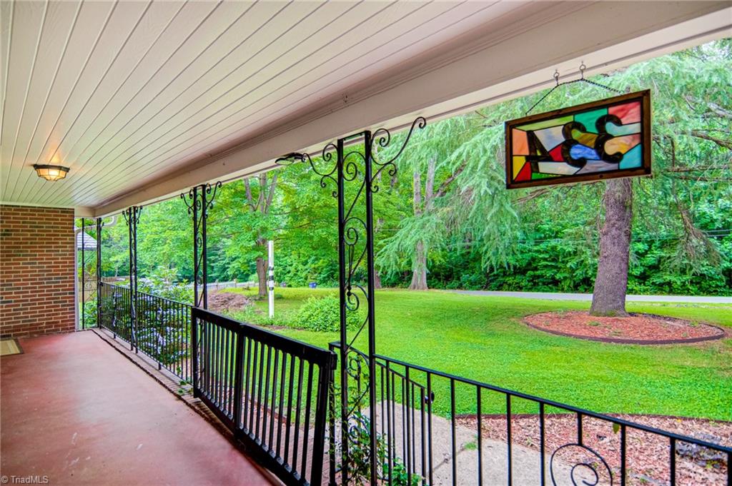 334 Styers Road Winston-Salem, NC 27105 - Photo 5 of 34 Gallery Image 5