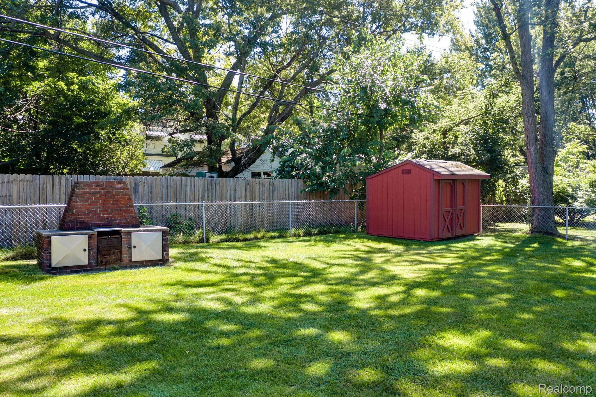 311 Dover Road Waterford, MI 48328 - Photo 52 of 67 311+Dover+Rd+Waterford+Township-29-WebQuality.jpg