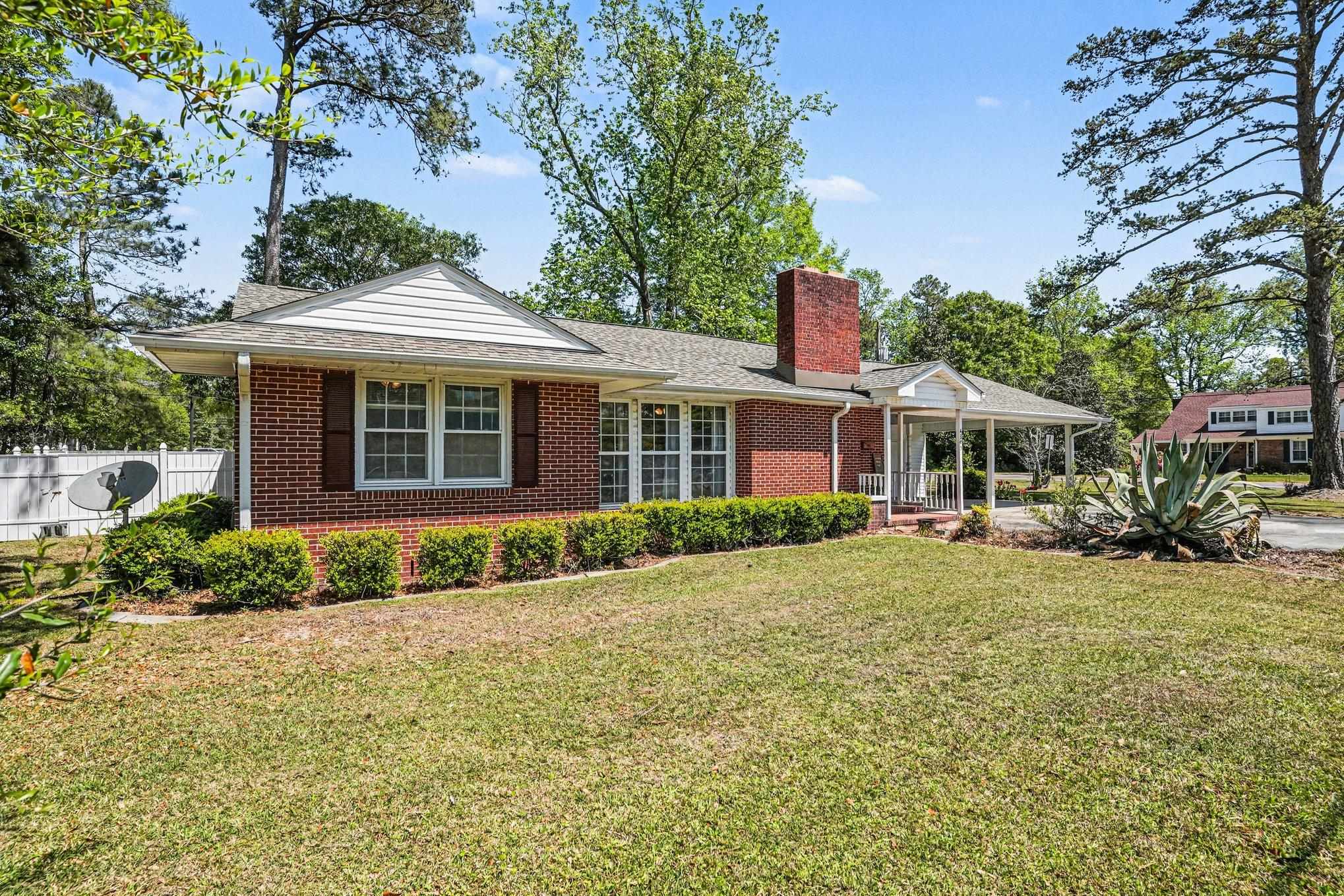 4375 Thomas Street Loris, SC 29569 - Photo 1 of 33