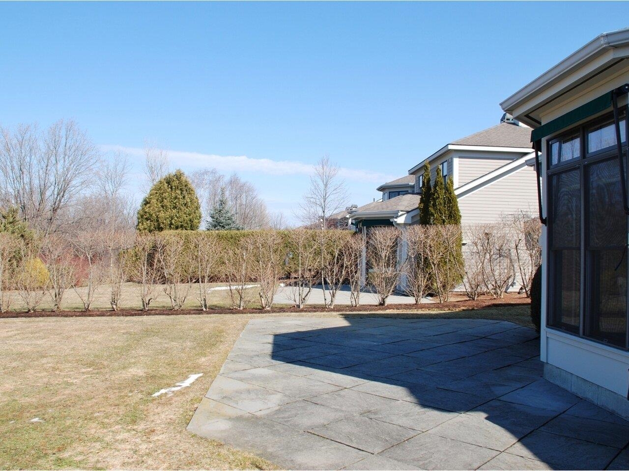 563 Golf Course Road South Burlington, VT 05403 - Photo 3 of 39