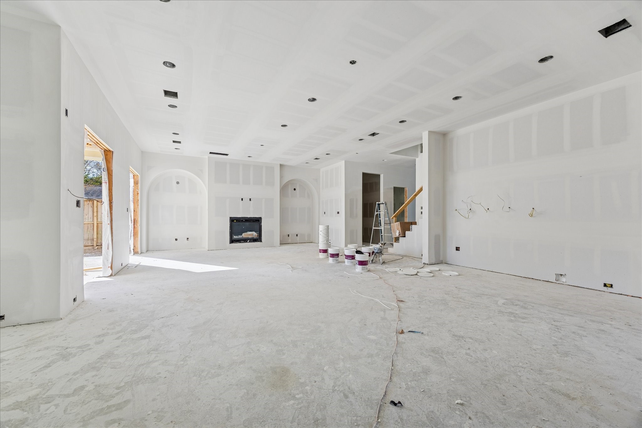 515 West 33rd Street Houston, TX 77018 - Photo 9 of 35 a view of an empty room