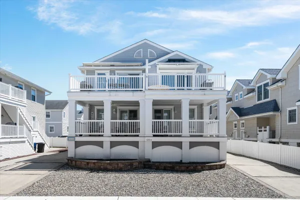 $2,500,000 | 8222 3rd Avenue, Unit NORTH, Stone Harbor, NJ 08247