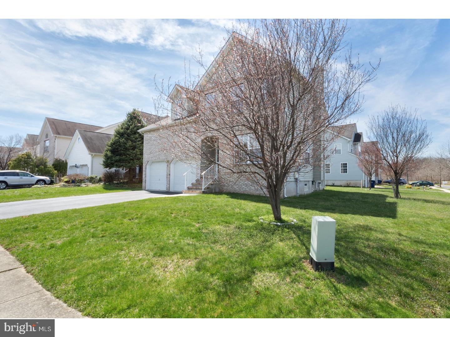 2 Canoe Road Lawrence Township, NJ 08648 - Photo 3 of 25