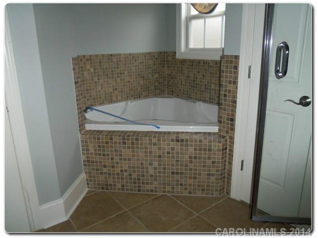 18006 Meadow Bottom Road Charlotte, NC 28277 - Photo 11 of 16 Gallery Image 11