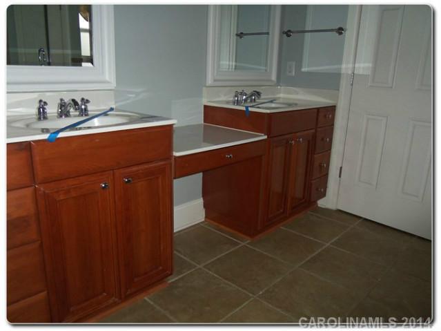 18006 Meadow Bottom Road Charlotte, NC 28277 - Photo 10 of 16 Gallery Image 10