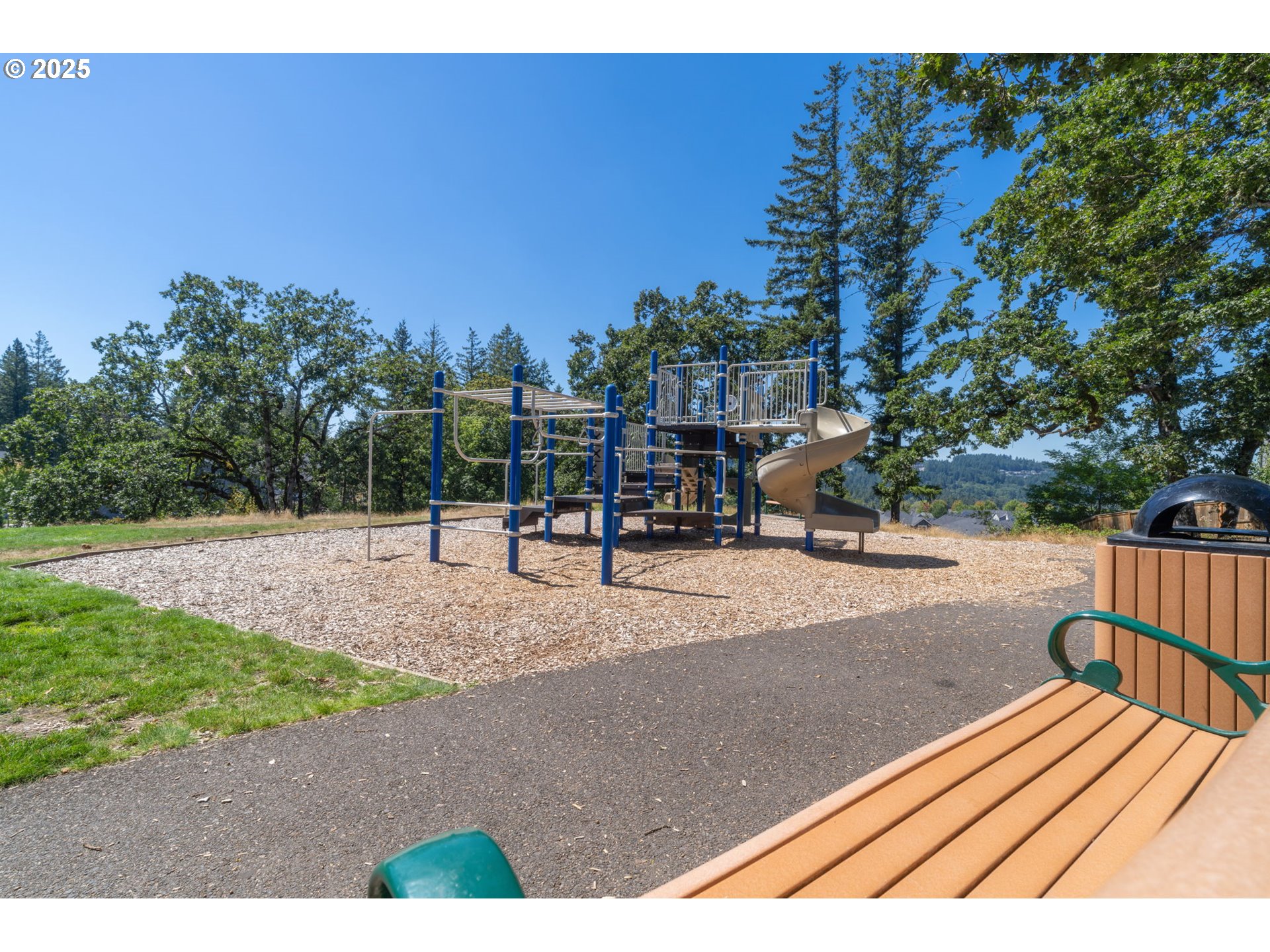 1707 Northeast 37th Avenue Camas, WA 98607 - Photo 43 of 44 a view of a patio with a table and chairs
