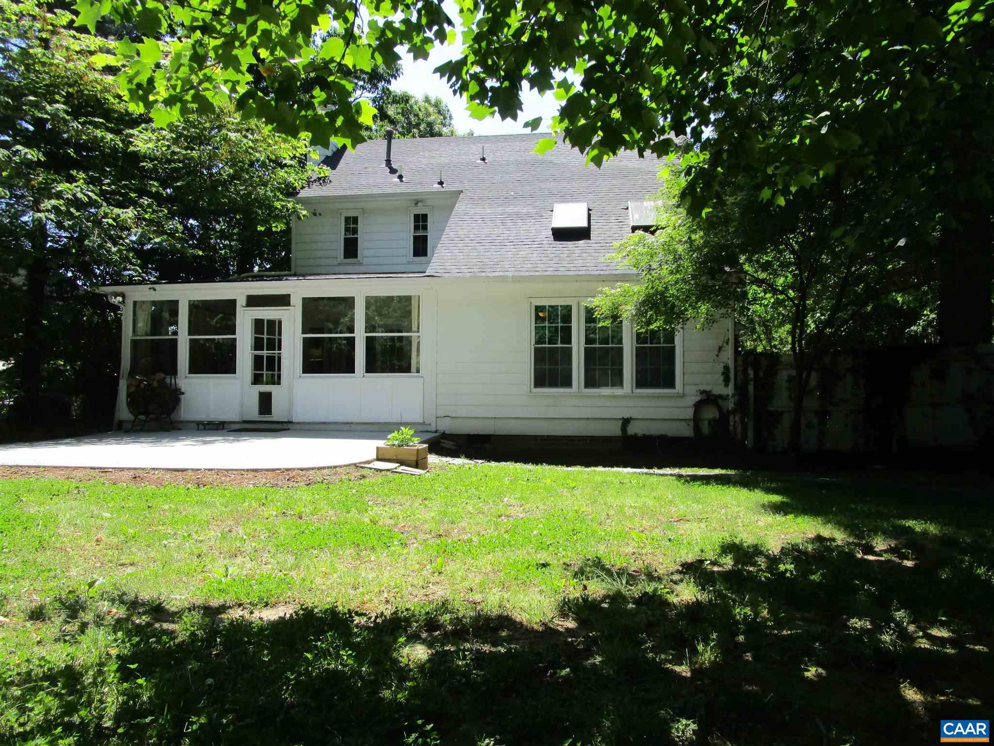 2414 Larkwood Road Henrico, VA 23294 - Photo 11 of 53