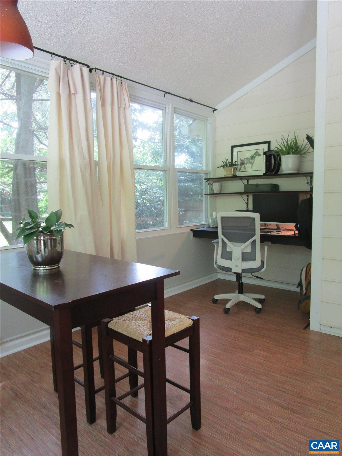 2414 Larkwood Road Henrico, VA 23294 - Photo 17 of 53