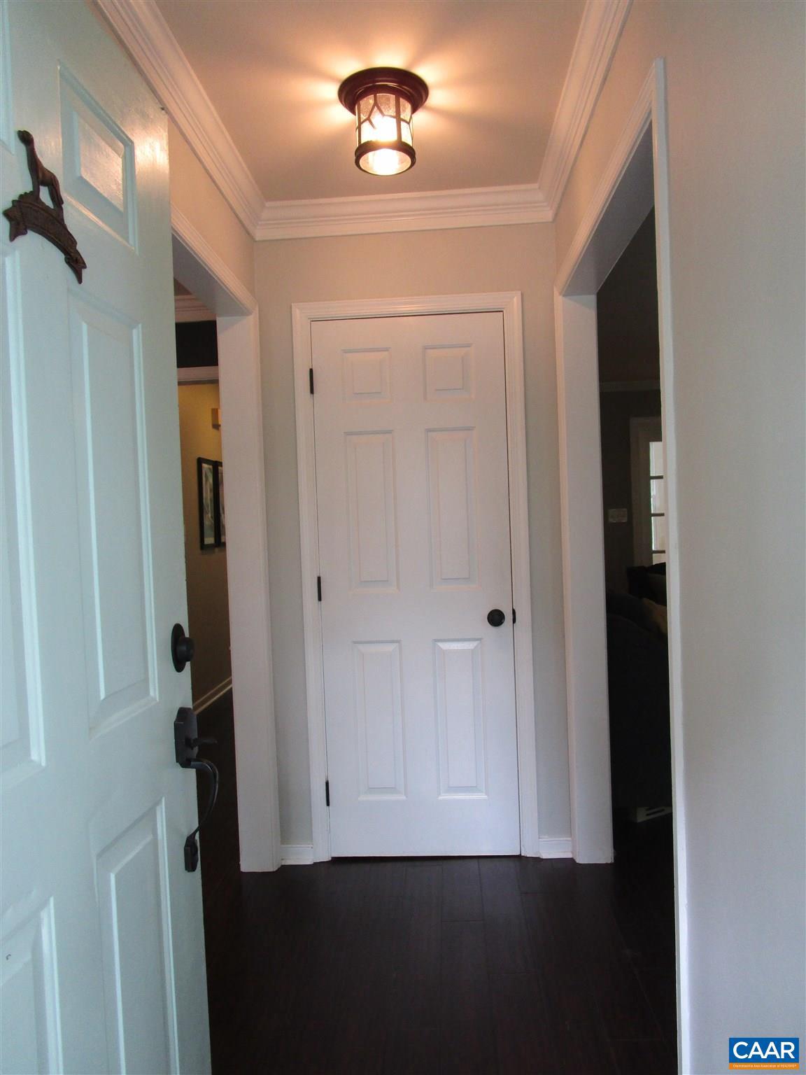 2414 Larkwood Road Henrico, VA 23294 - Photo 7 of 53