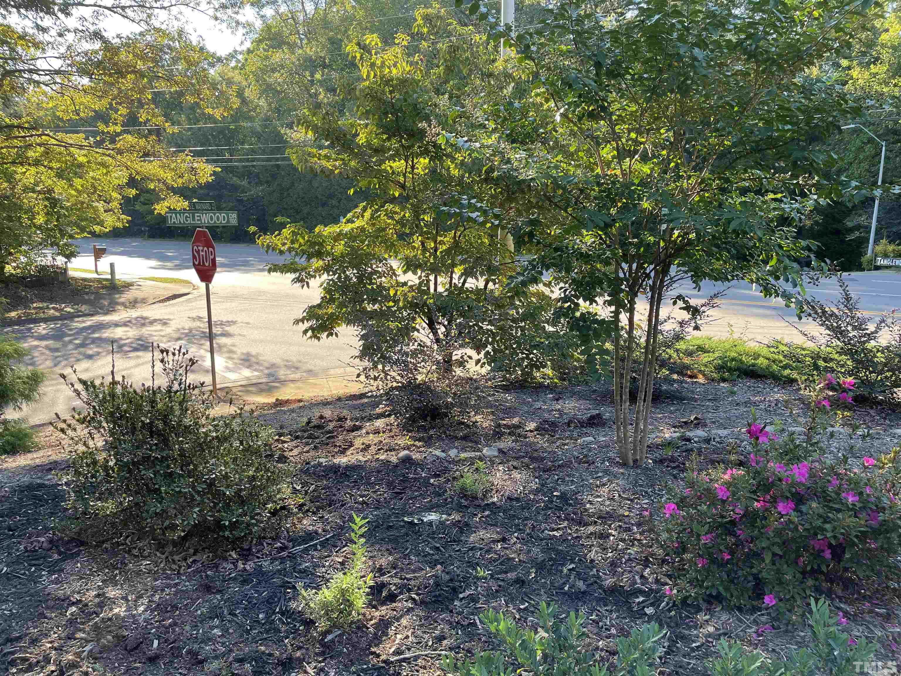 602 Southeast Maynard Road Cary, NC 27511 - Photo 23 of 25 Gallery Image 23