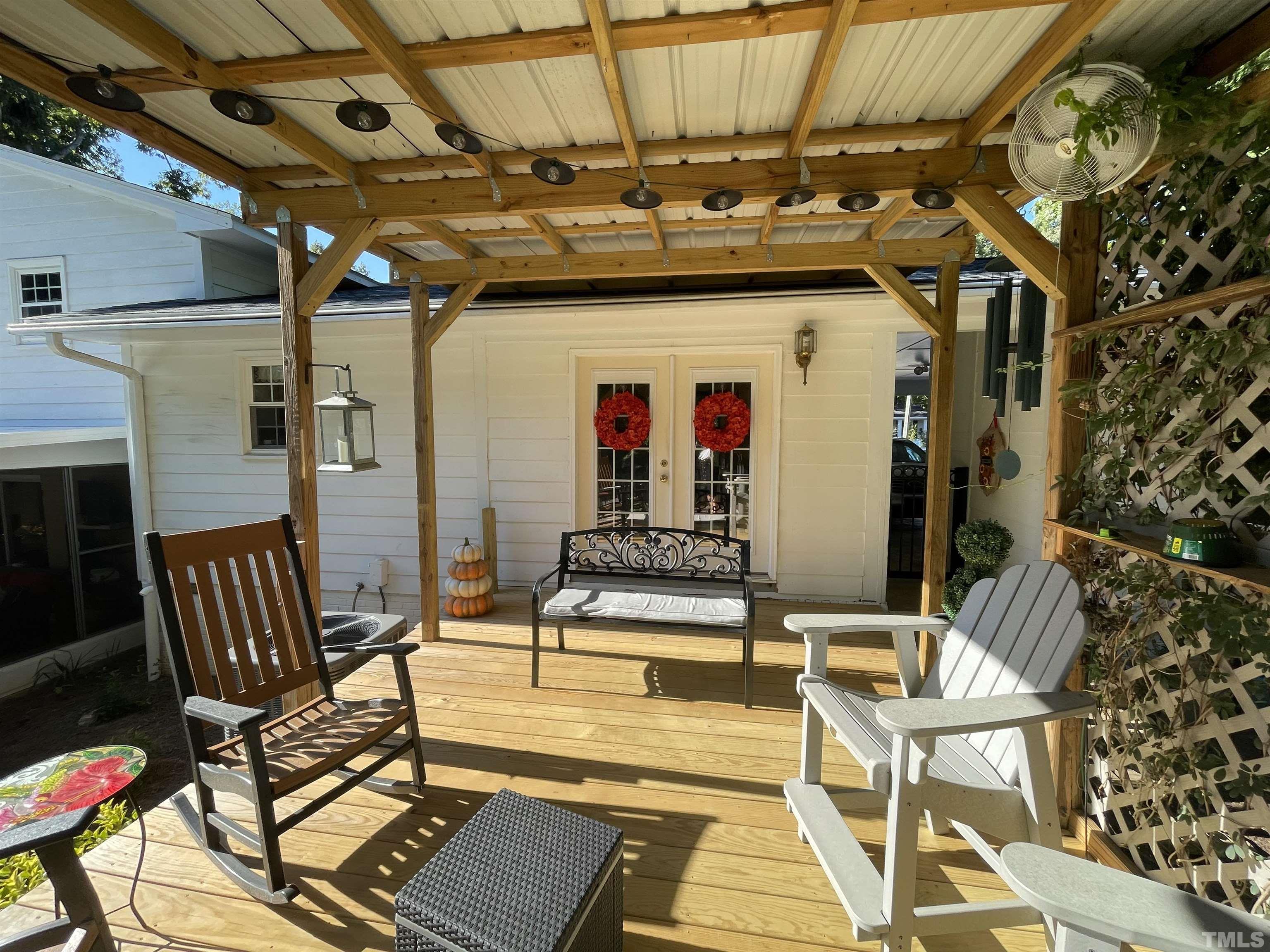 602 Southeast Maynard Road Cary, NC 27511 - Photo 7 of 25 Gallery Image 7