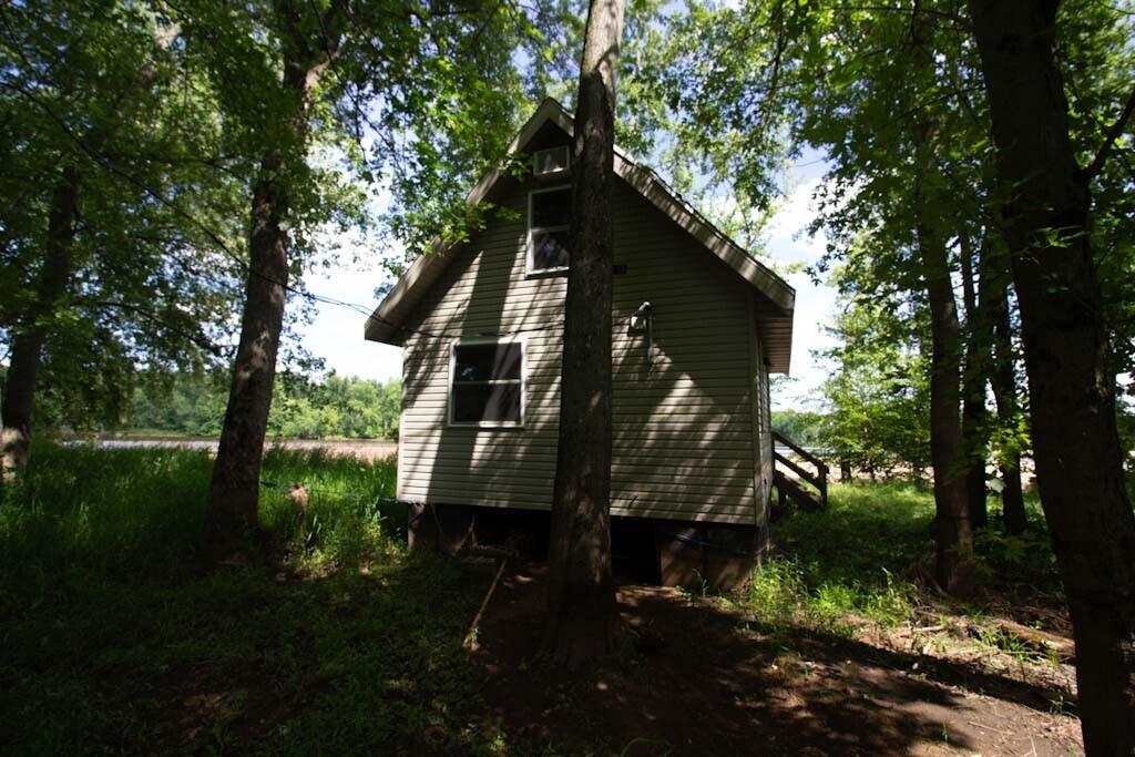 N5982 Blackhawk Road Caledonia, WI 53901 - Photo 2 of 14 Blackhawk_6