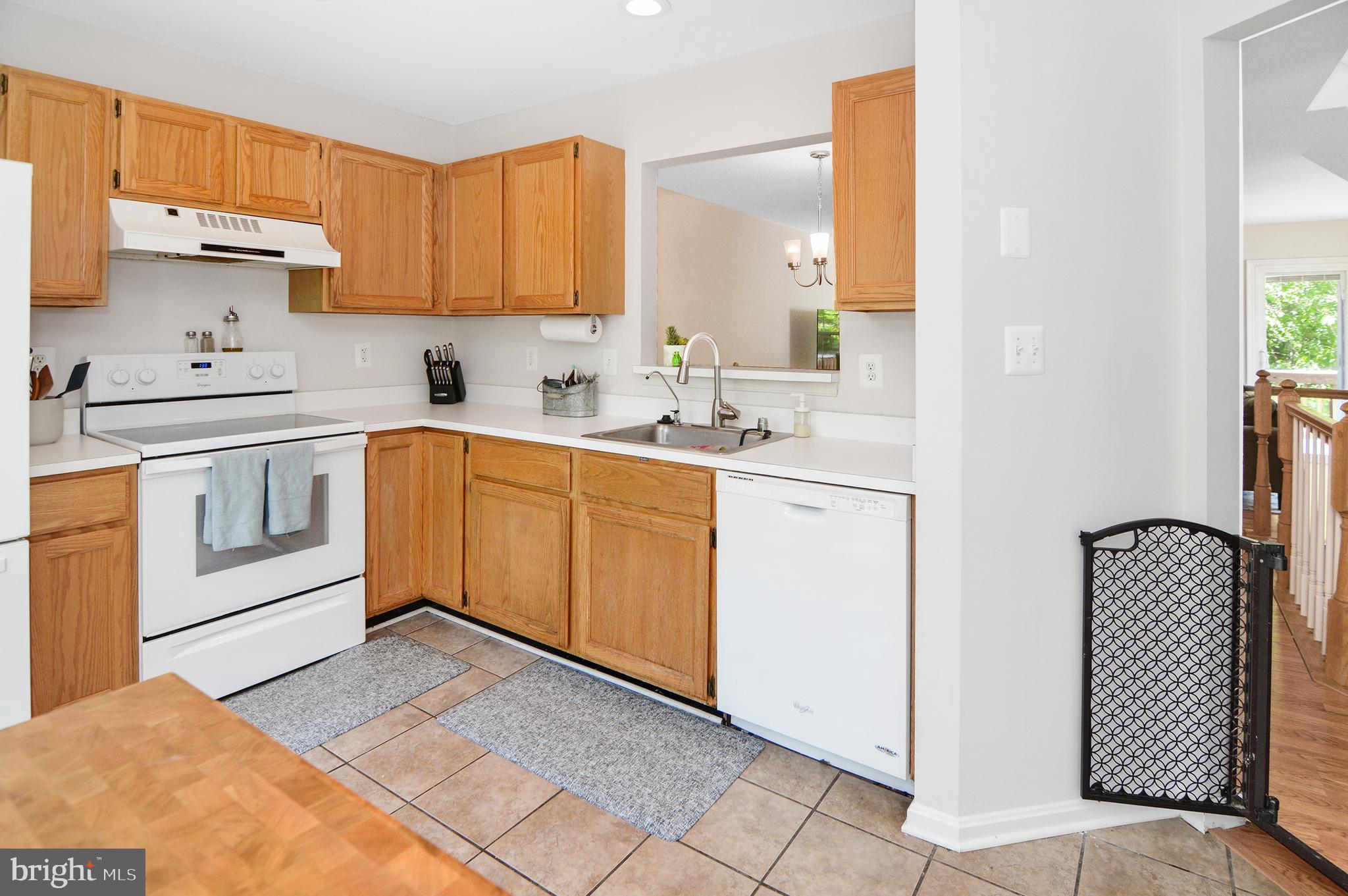 2186 Commissary Circle Odenton, MD 21113 - Photo 16 of 35