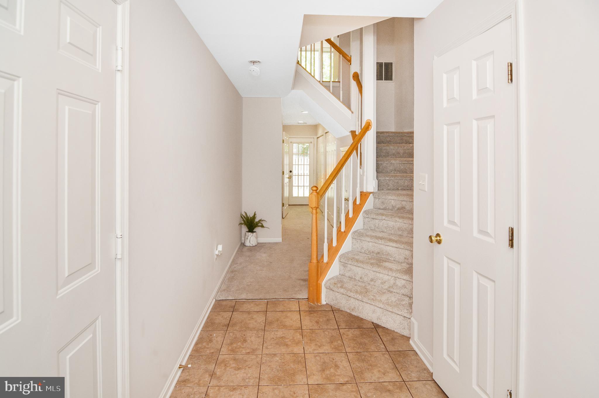 2186 Commissary Circle Odenton, MD 21113 - Photo 3 of 35