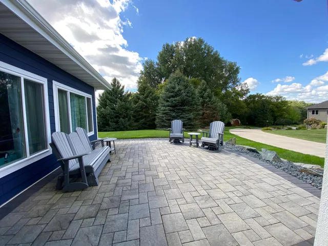 $474,900 | 1740 Bay Oaks Drive, Albert Lea, MN 56007