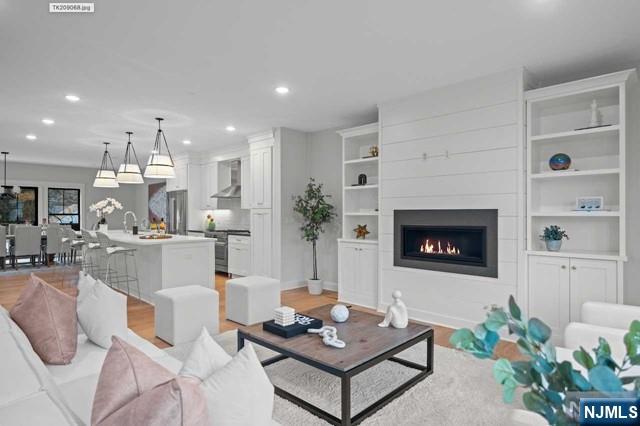 147 Central Avenue, Unit 17 Old Tappan, NJ 07675 - Photo 10 of 49