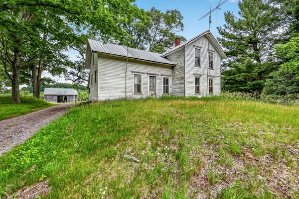 $299,900 | 1085 South 96th Avenue, Shelby, MI 49455