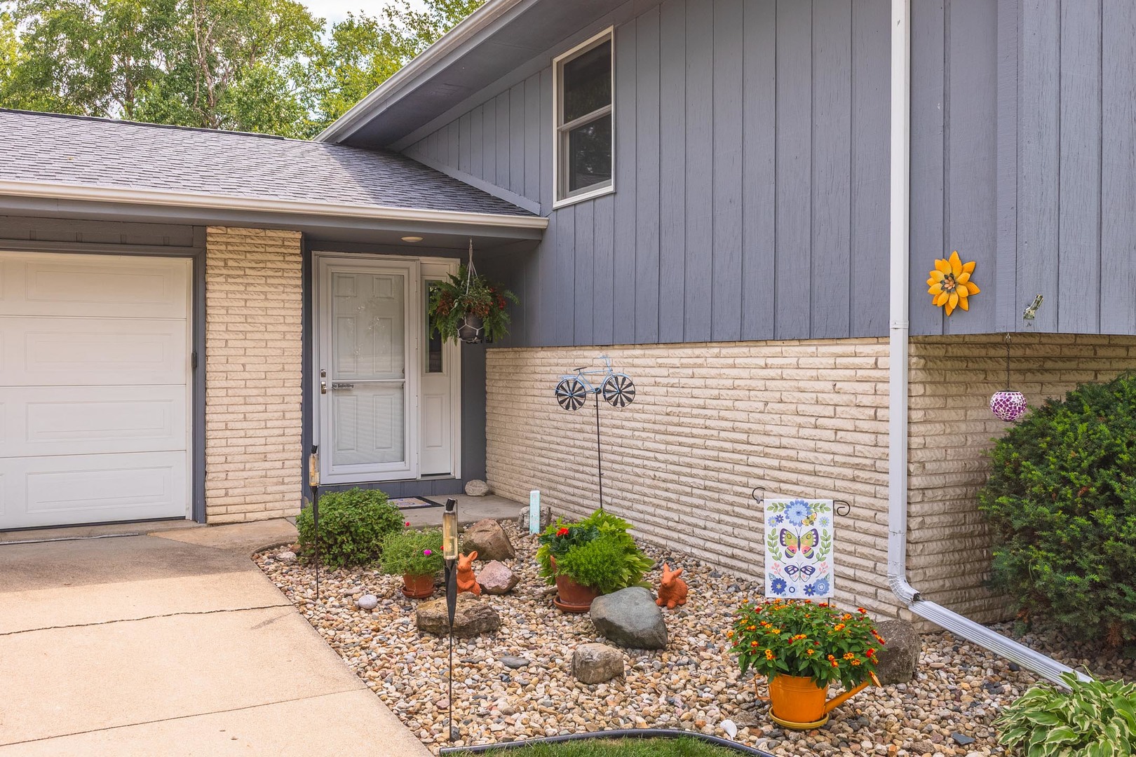 314 North Bone Drive Normal, IL 61761 - Photo 44 of 45 a view of a pathway with potted plants
