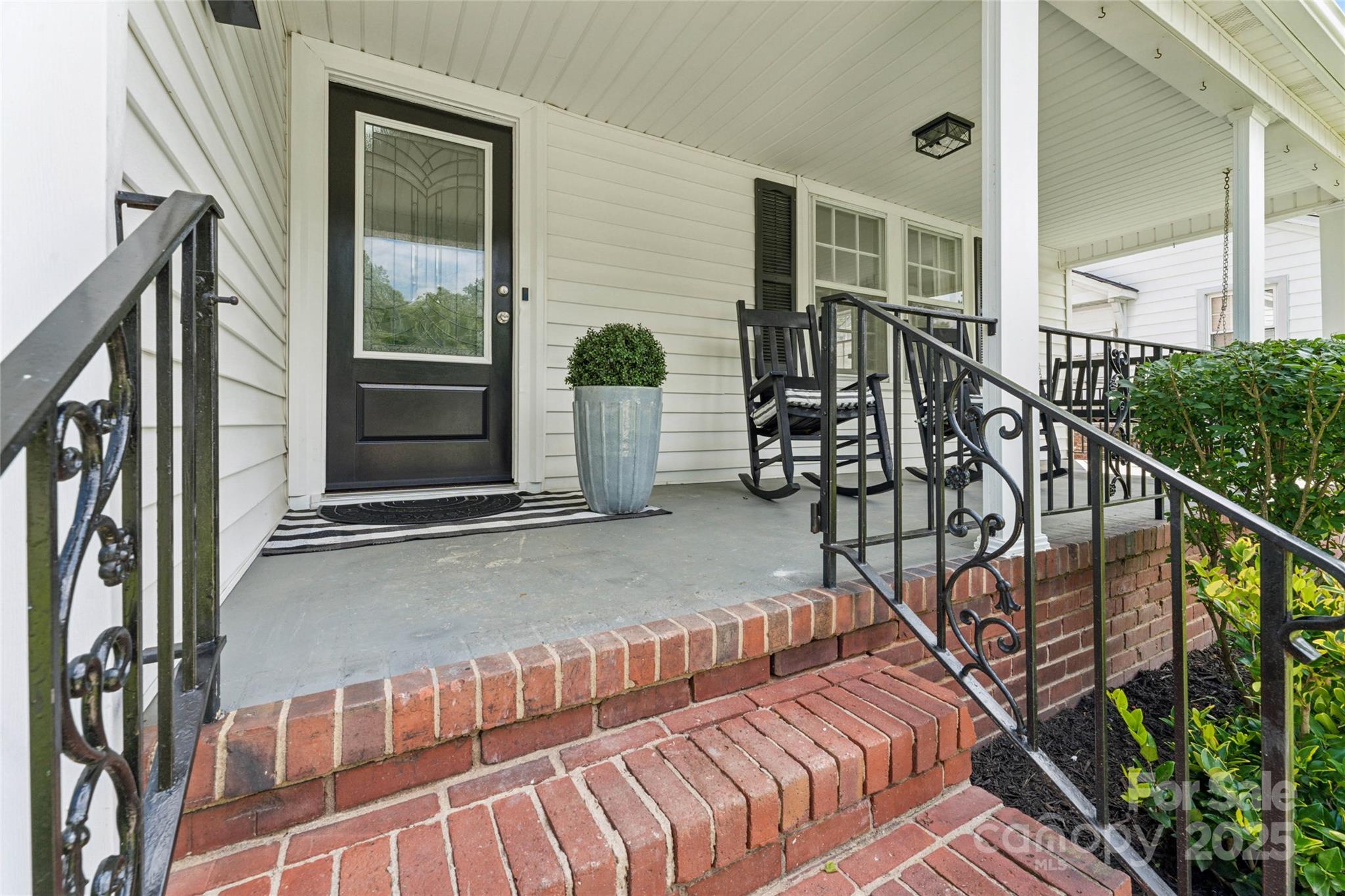 514 West 8th Avenue Gastonia, NC 28052 - Photo 2 of 19 a view of balcony with furniture