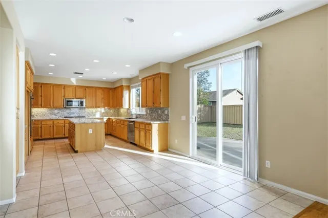 $780,000 | 23871 Cloverleaf Way, Murrieta, CA 92562