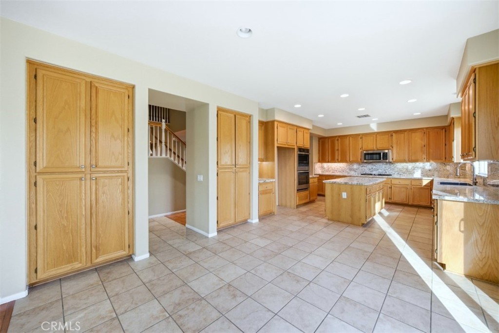 23871 Cloverleaf Way Murrieta, CA 92562 - Photo 20 of 73