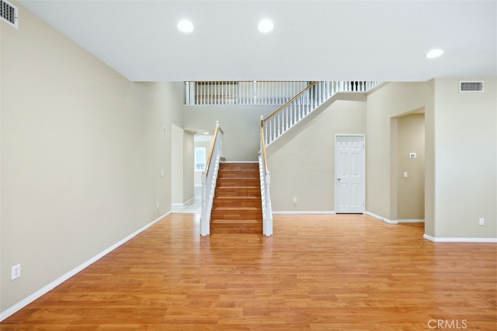 23871 Cloverleaf Way Murrieta, CA 92562 - Photo 4 of 73