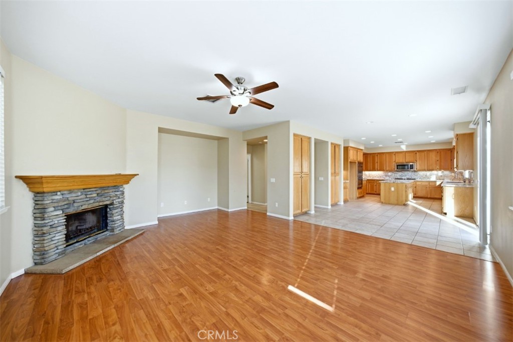 23871 Cloverleaf Way Murrieta, CA 92562 - Photo 8 of 73