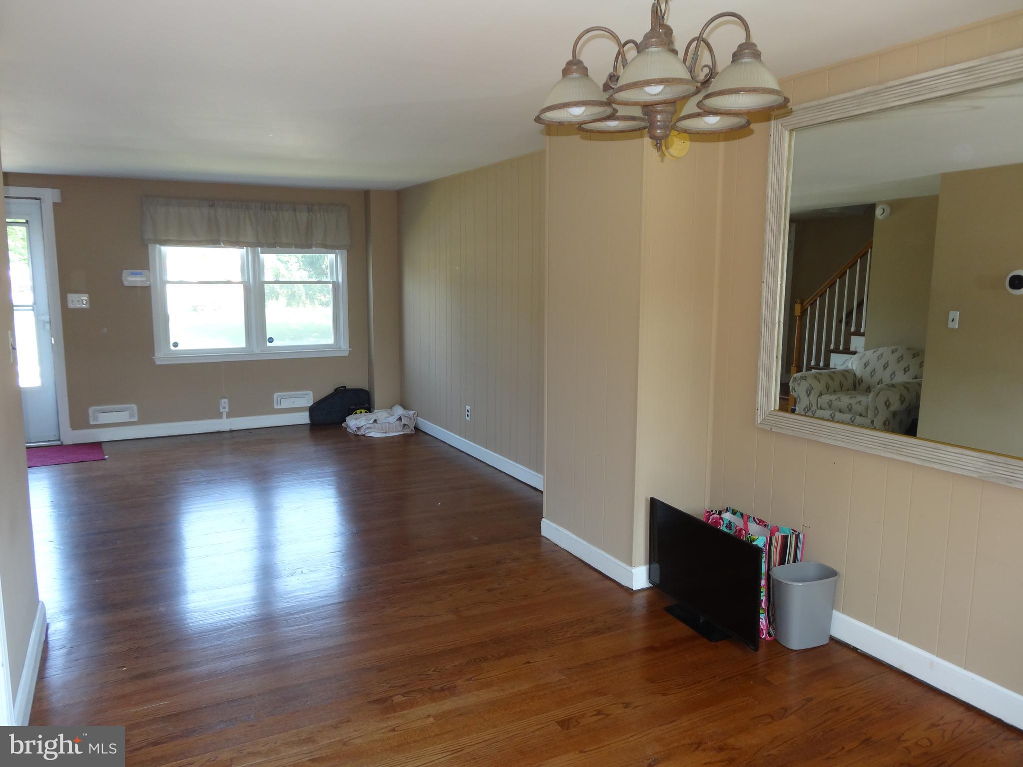 1607 Langford Road Baltimore, MD 21207 - Photo 10 of 38 Gallery Image 10