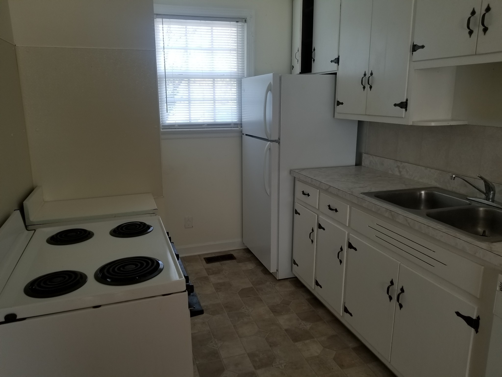 5576 Dividing Ridge Road Goodlettsville, TN 37072 - Photo 9 of 11