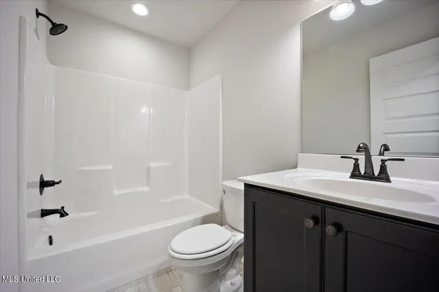 $341,900 | 13837 Wesley Banks Boulevard, Olive Branch, MS 38654