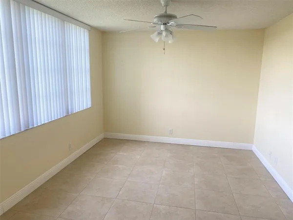 $1,850 | 3510 Oaks Way, Unit 504, Pompano Beach, FL 33069