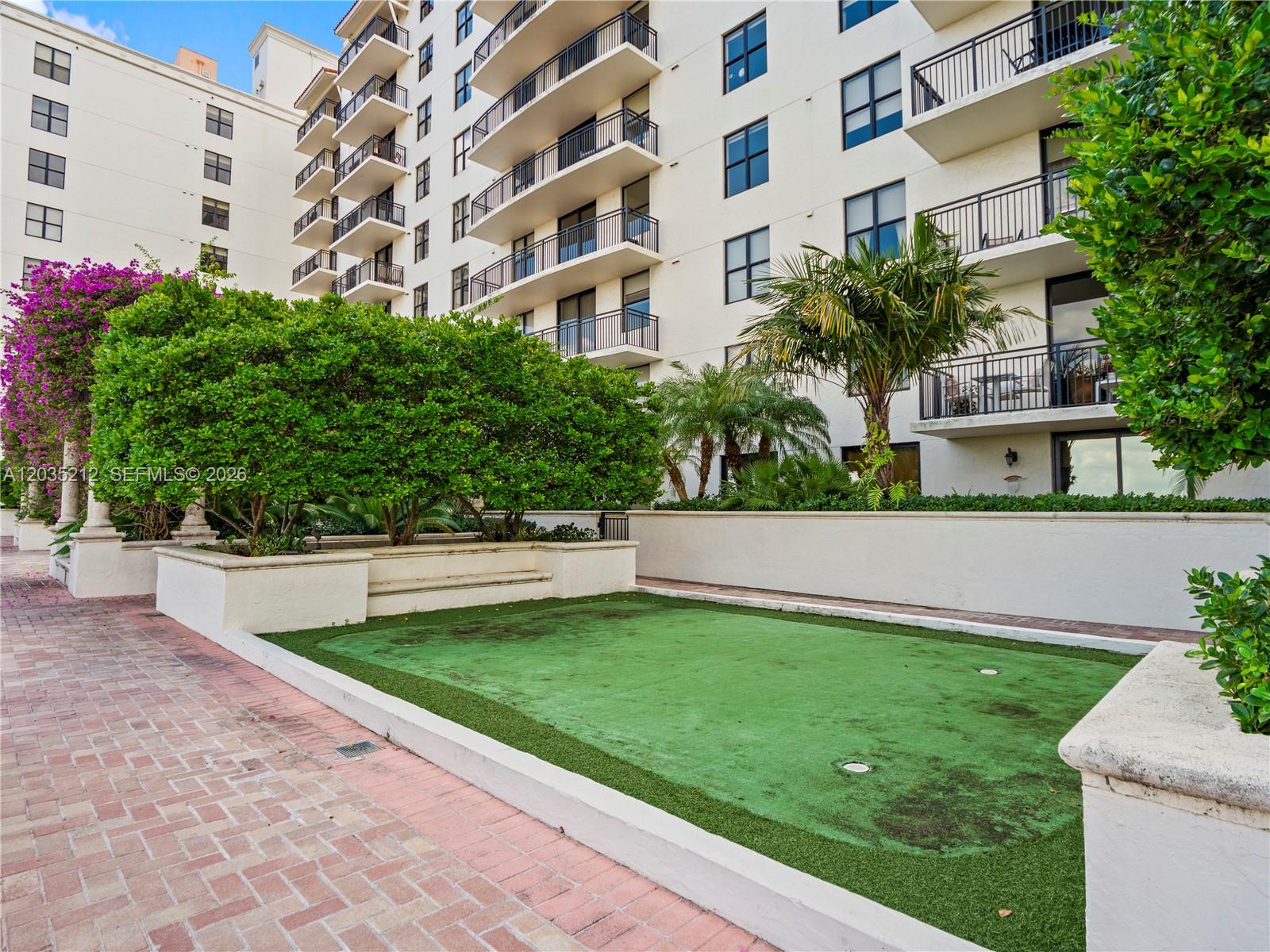 888 Douglas Road, Unit 302 Coral Gables, FL 33134 - Photo 42 of 51 PUTTING GREEN
