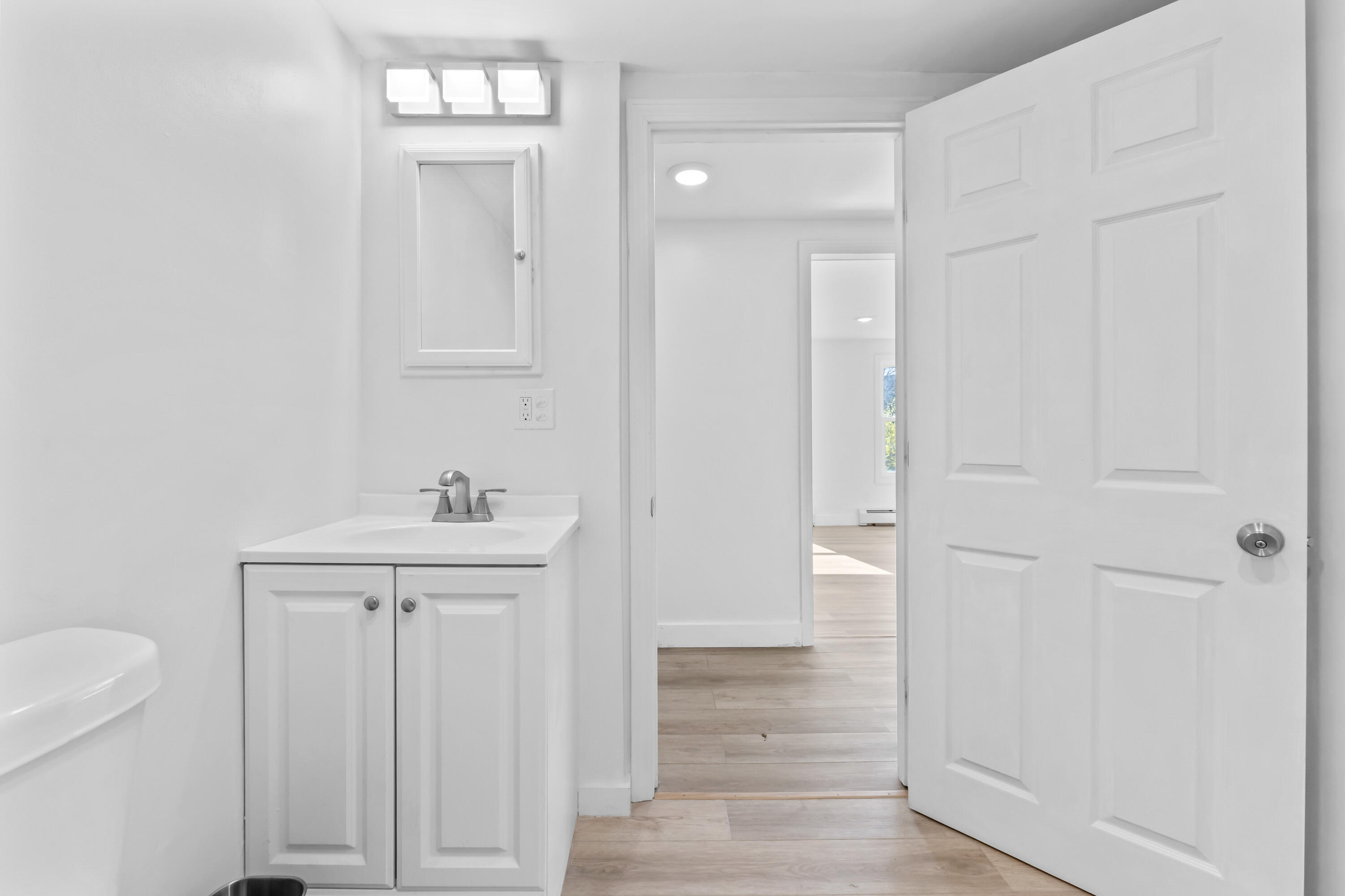 109 Scotland Bridge Road York, ME 03909 - Photo 14 of 43 1st floor 3/4 bath