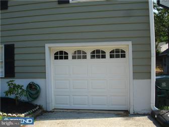 27 Taylor Road Conshohocken, PA 19428 - Photo 12 of 12 Garage