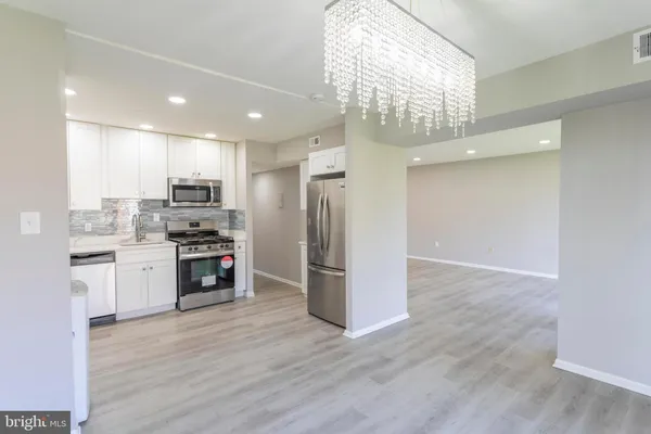 $209,900 | 8467 Greenbelt Road, Unit 8467102, Greenbelt, MD 20770