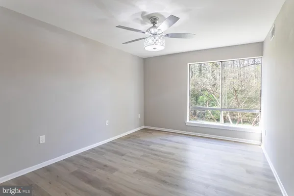 $209,900 | 8467 Greenbelt Road, Unit 8467102, Greenbelt, MD 20770