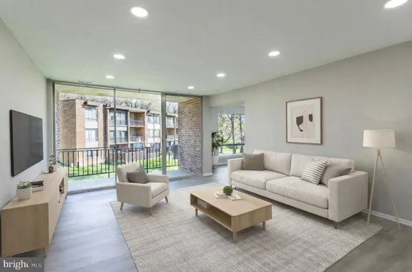 $209,900 | 8467 Greenbelt Road, Unit 8467102, Greenbelt, MD 20770