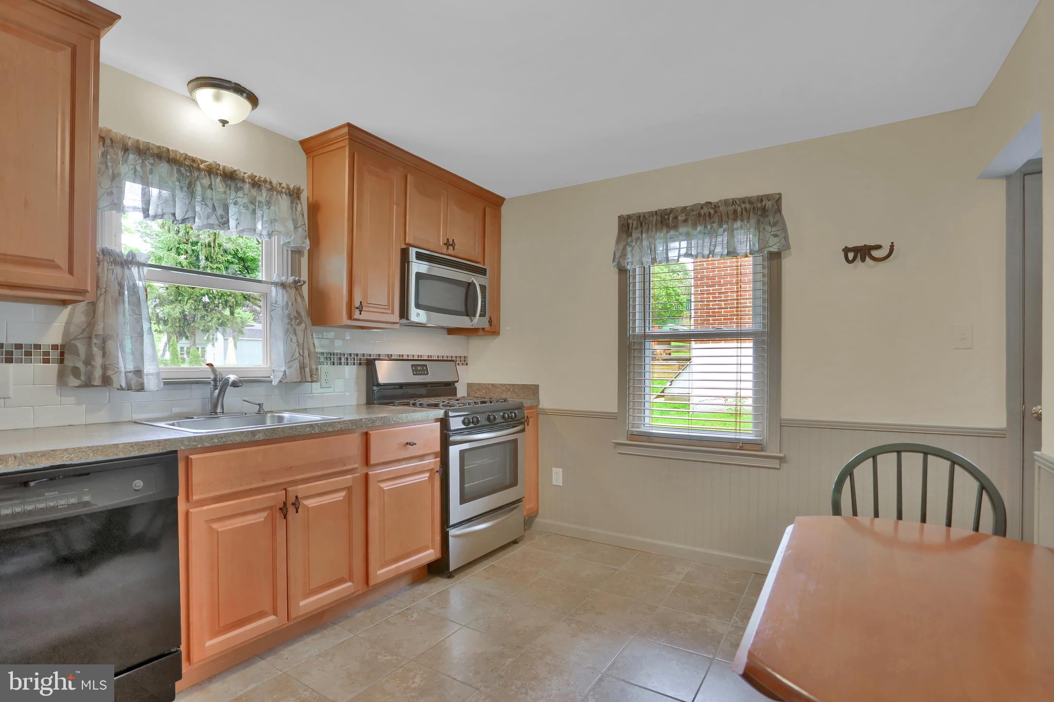 1807 Chesley Road York, PA 17403 - Photo 11 of 33 Gallery Image 11