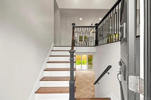 $1,299,000 | 9 Stadium Road, White Plains, NY 10607