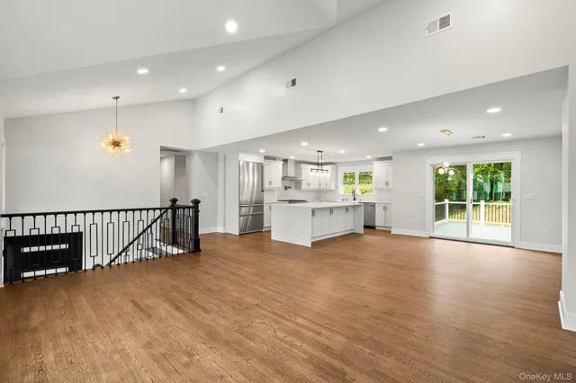 $1,299,000 | 9 Stadium Road, White Plains, NY 10607