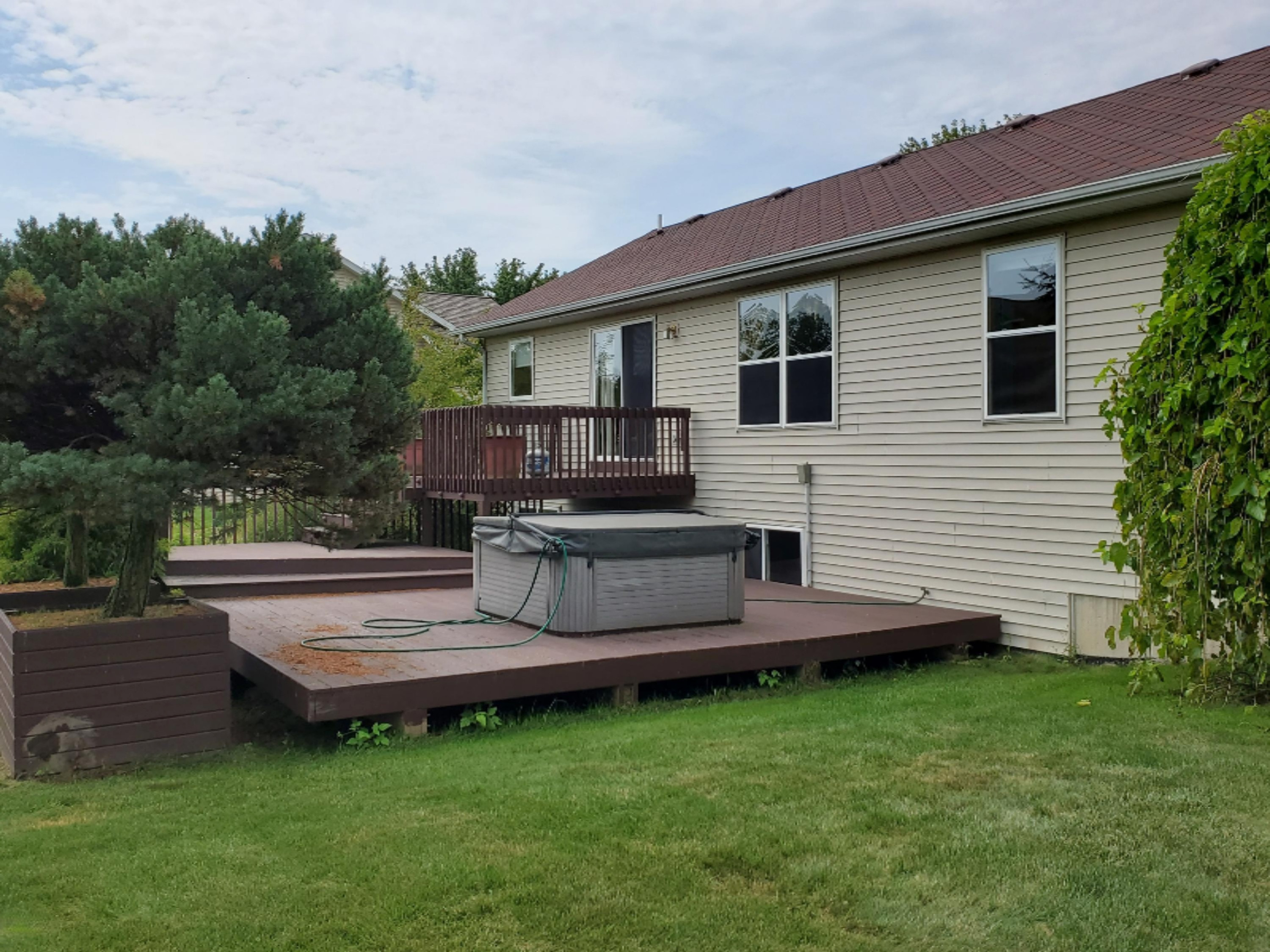 684 Ridgefield Drive Coopersville, MI 49404 - Photo 3 of 17 20190910_134455