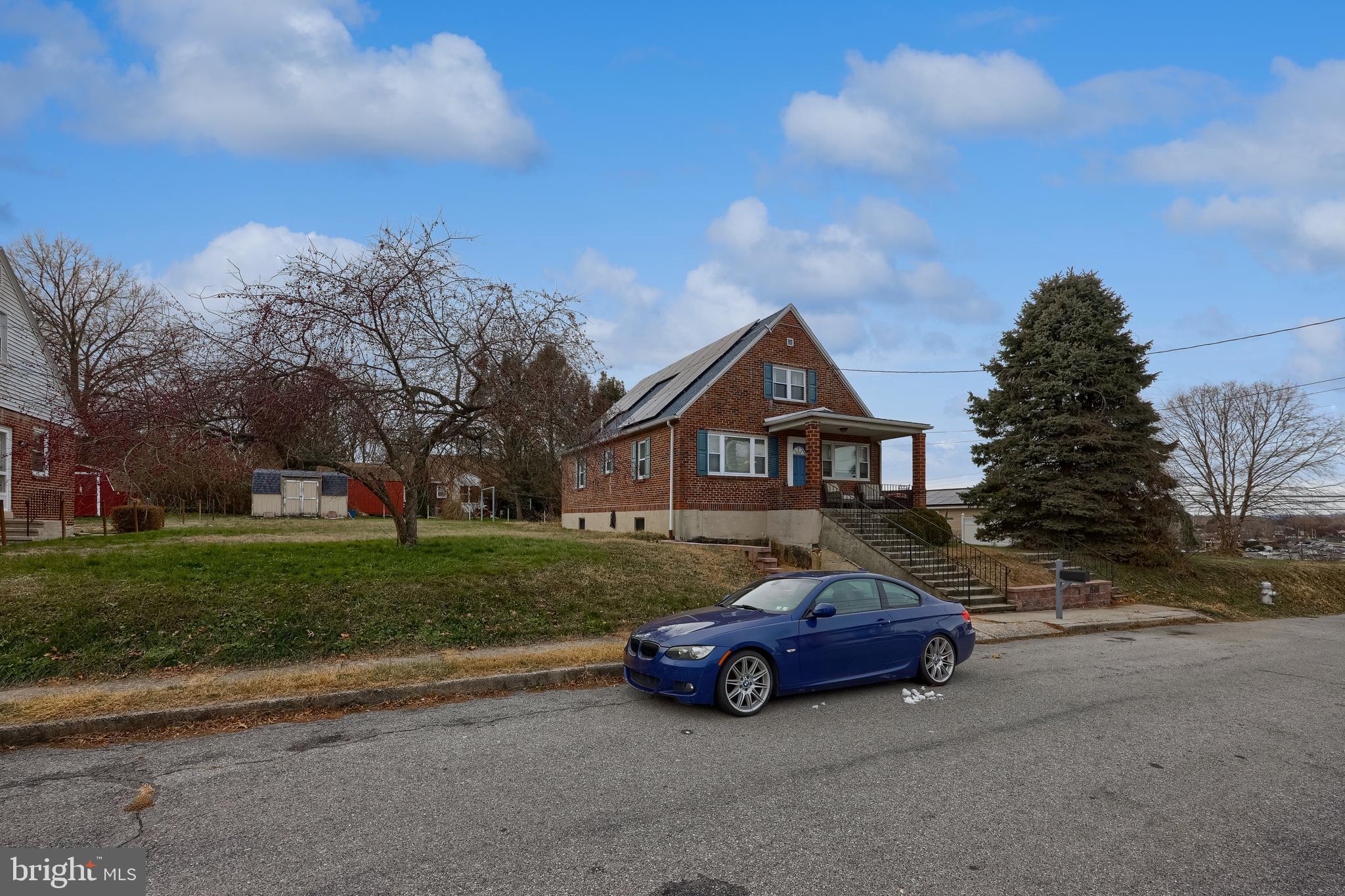 310 Cameron Street Reading, PA 19607 - Photo 5 of 37