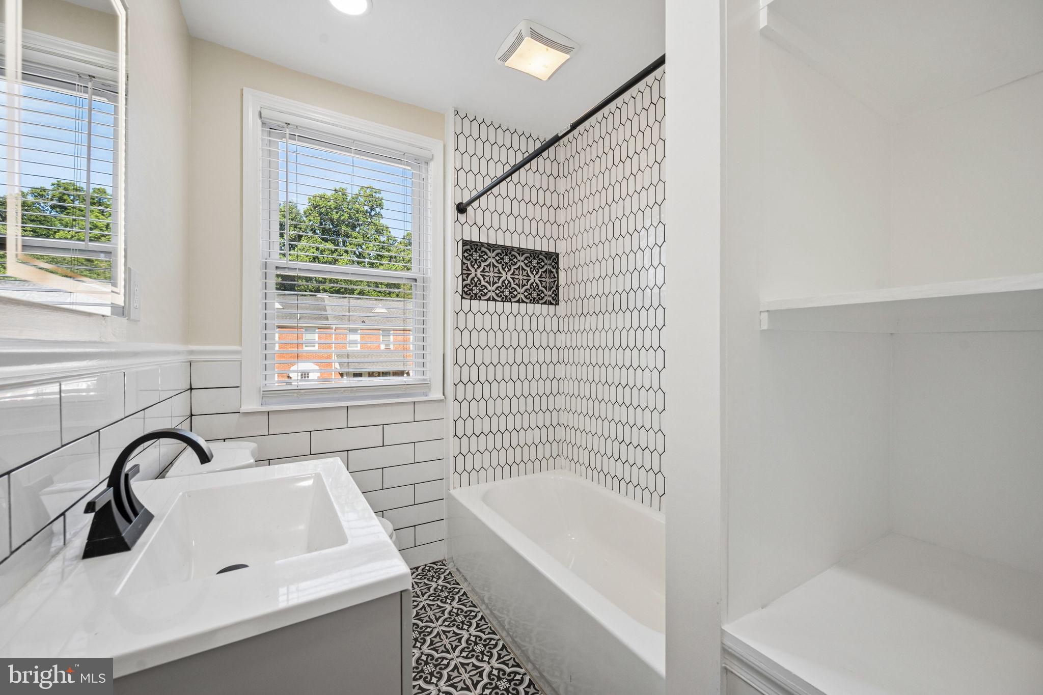 33 Briarwood Road Catonsville, MD 21228 - Photo 22 of 43
