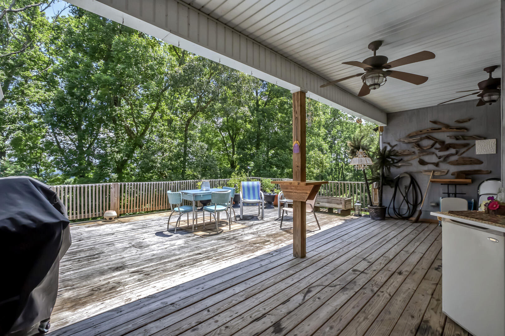 107 Squaw Valley Road Kingston, TN 37763 - Photo 13 of 40 13_SquawValleyRoad_107_Deck-Porch01