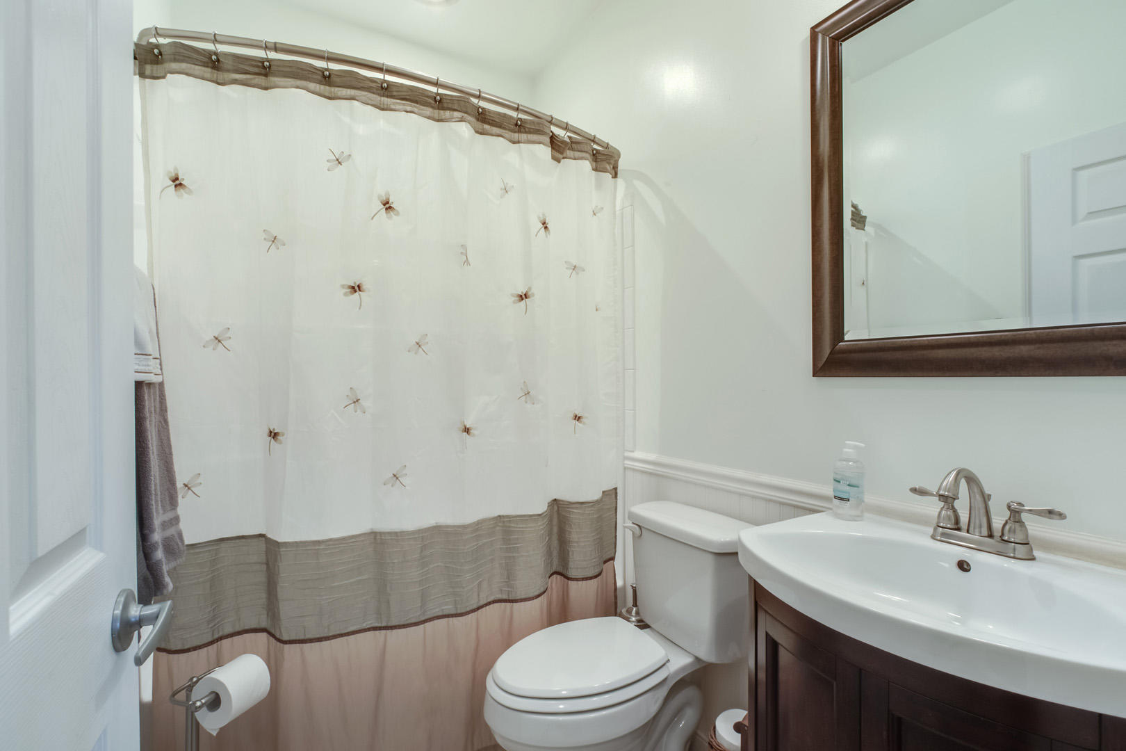 107 Squaw Valley Road Kingston, TN 37763 - Photo 25 of 40 25_SquawValleyRoad_107_GuestBath