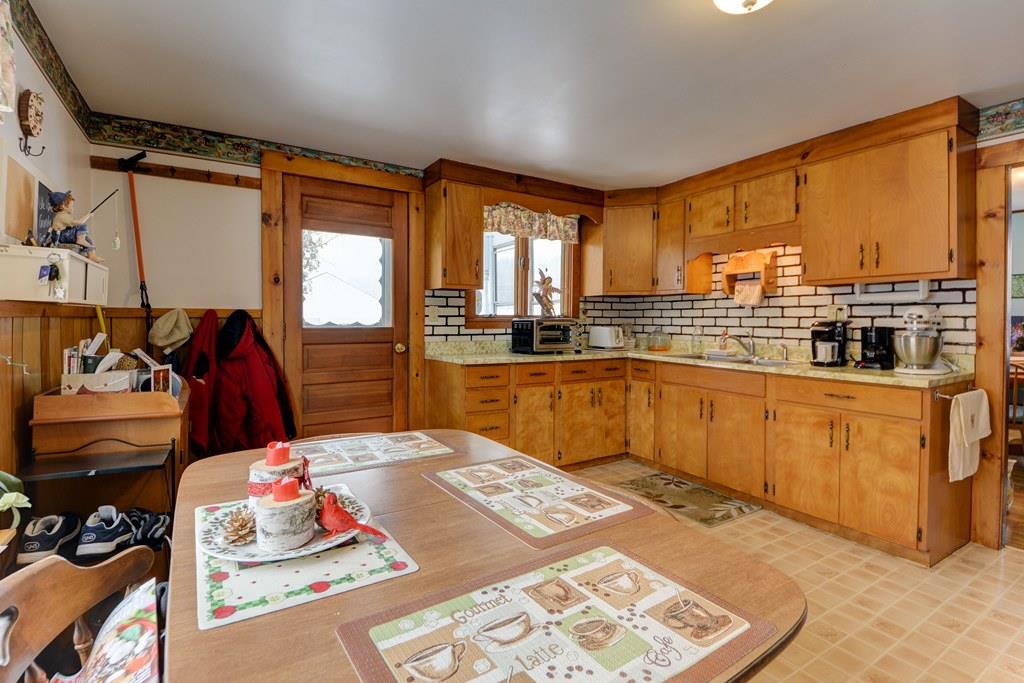 190 West End Road Landaff, NH 03585 - Photo 5 of 38