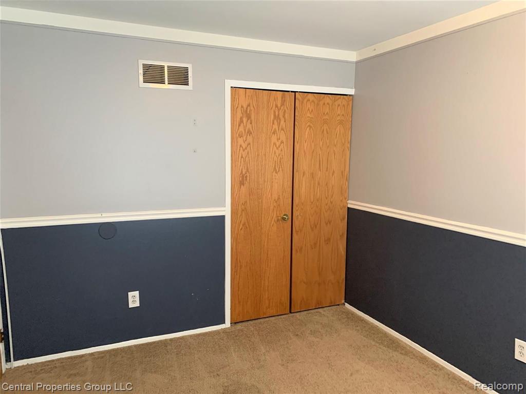 14235 Inkster Road Livonia, MI 48154 - Photo 14 of 21