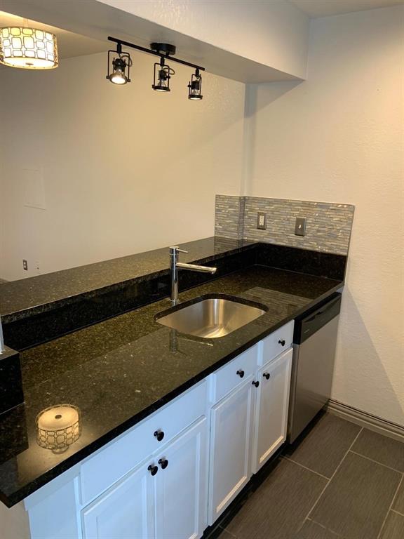 2800 Douglas Avenue, Unit 218 Dallas, TX 75219 - Photo 6 of 13