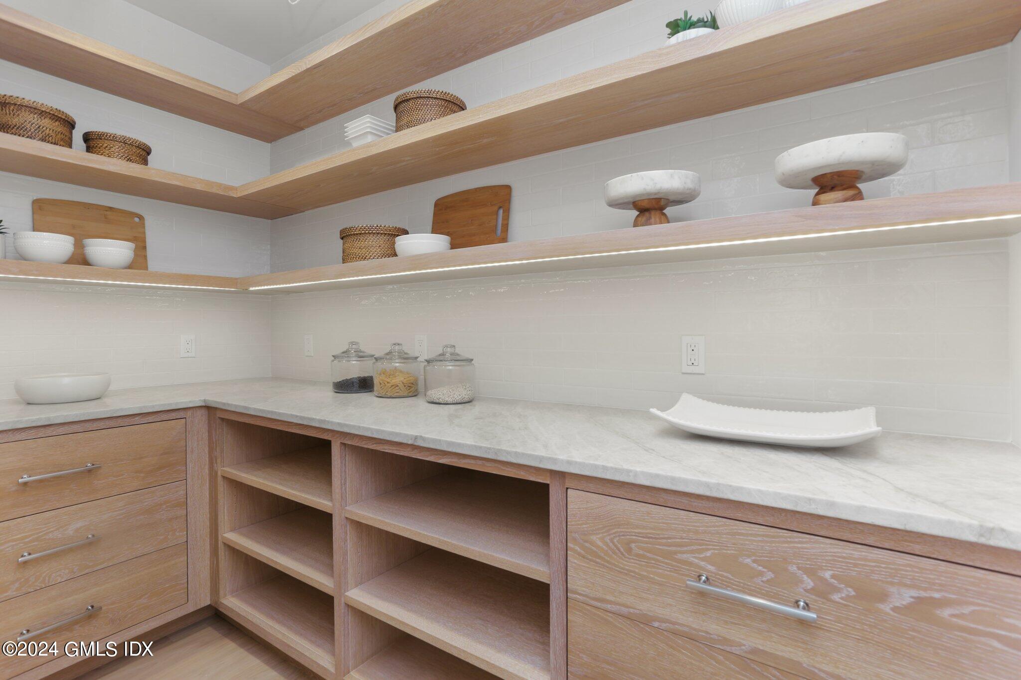 9 Dorchester Lane Riverside, CT 06878 - Photo 17 of 33 Servery