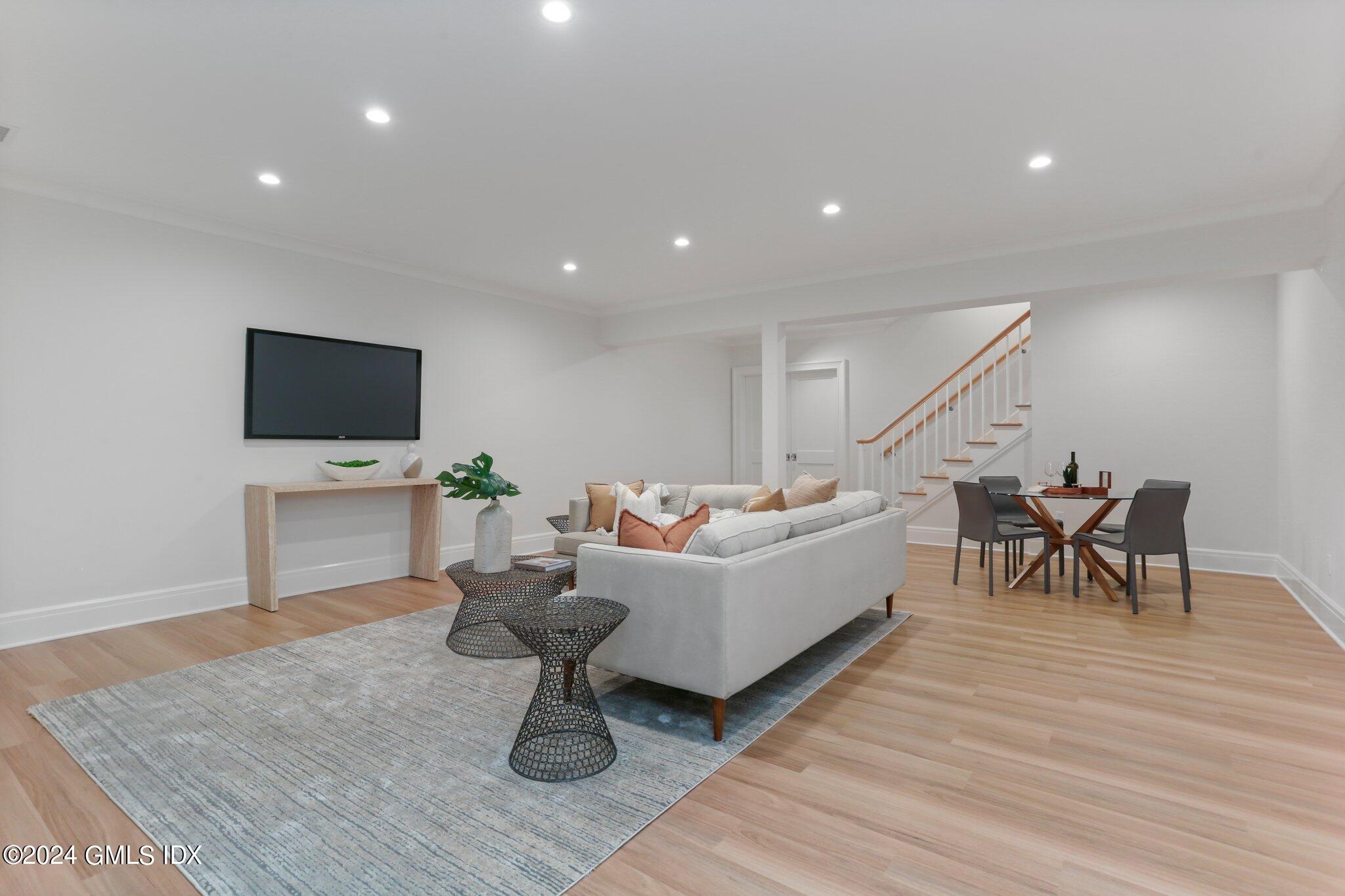 9 Dorchester Lane Riverside, CT 06878 - Photo 29 of 33 Gathering Rm 4